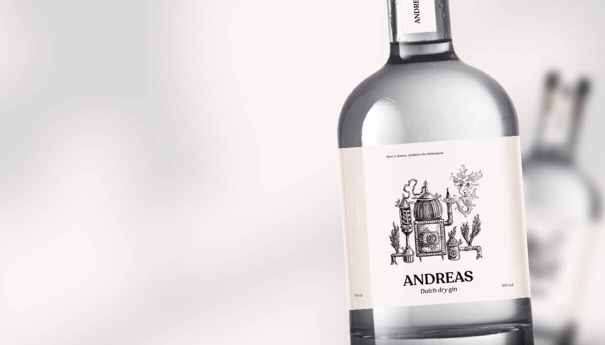 Fles van Andreas Dutch Dry Gin, met een gedetailleerde illustratie van een distilleerderij op het etiket.