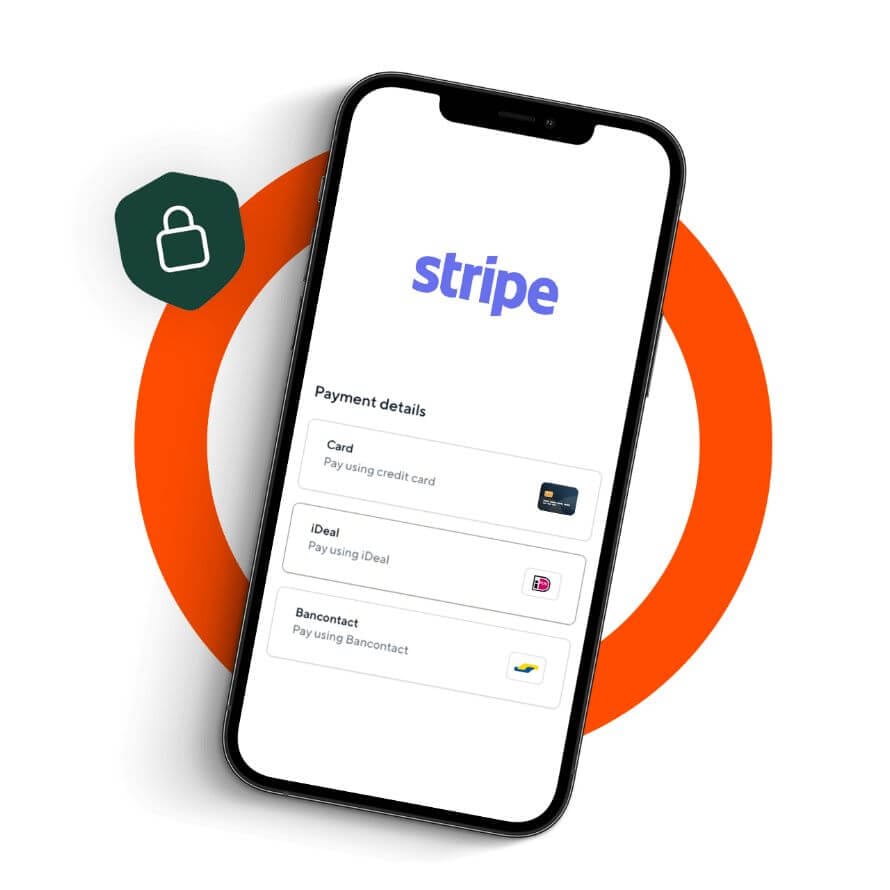 Smartphone toont Stripe-betaalopties met een slotpictogram, tegen een oranje cirkelvormige achtergrond.
