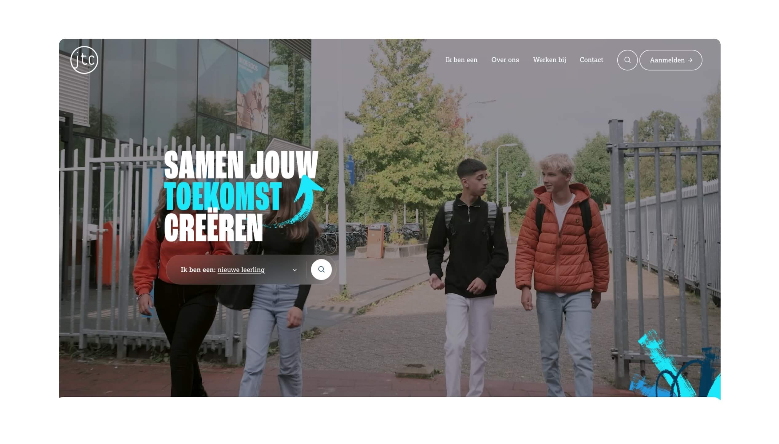 Vier leerlingen lopen een school uit. De Nederlandse tekst luidt: "Samen jouw toekomst creëren.