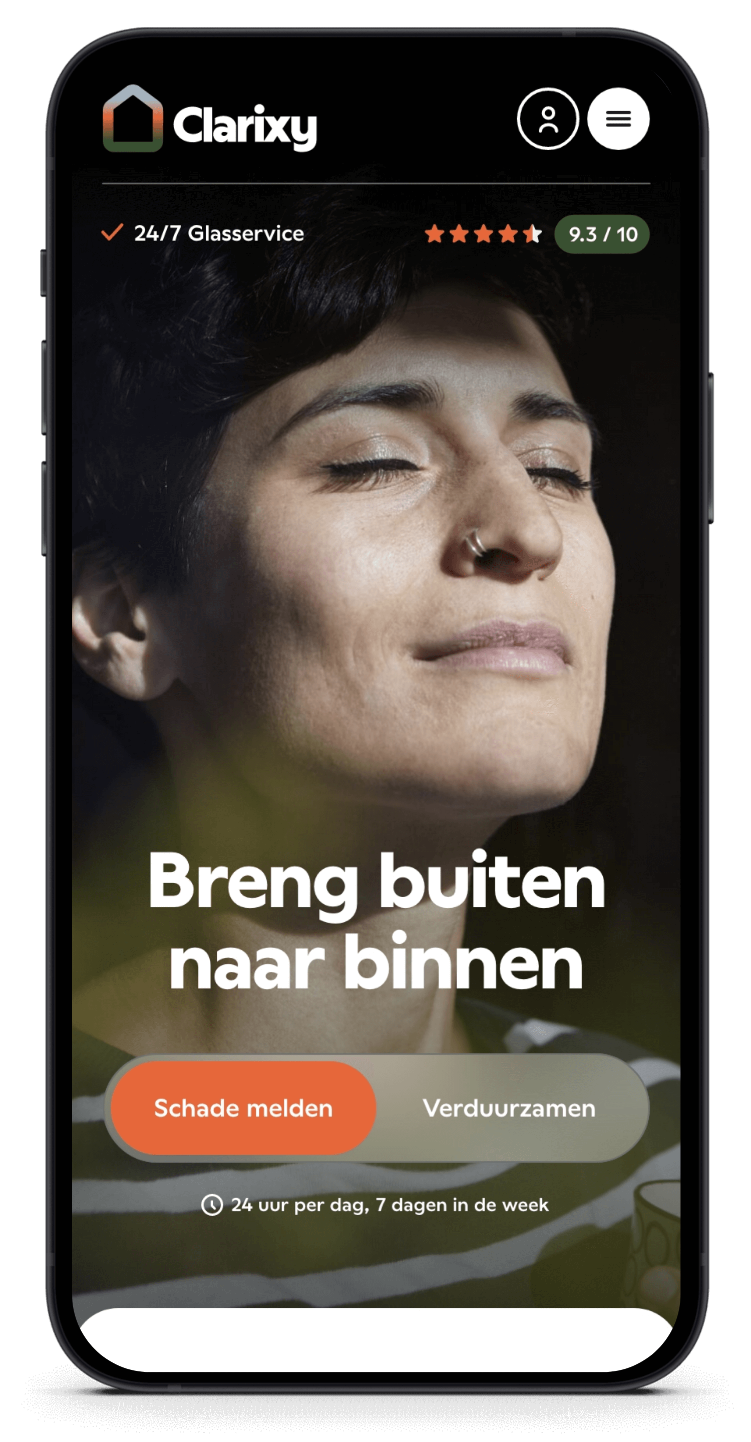 Smartphone met de Clarixy-app en iemand die geniet van het zonlicht: "Haal de buitenlucht naar binnen.