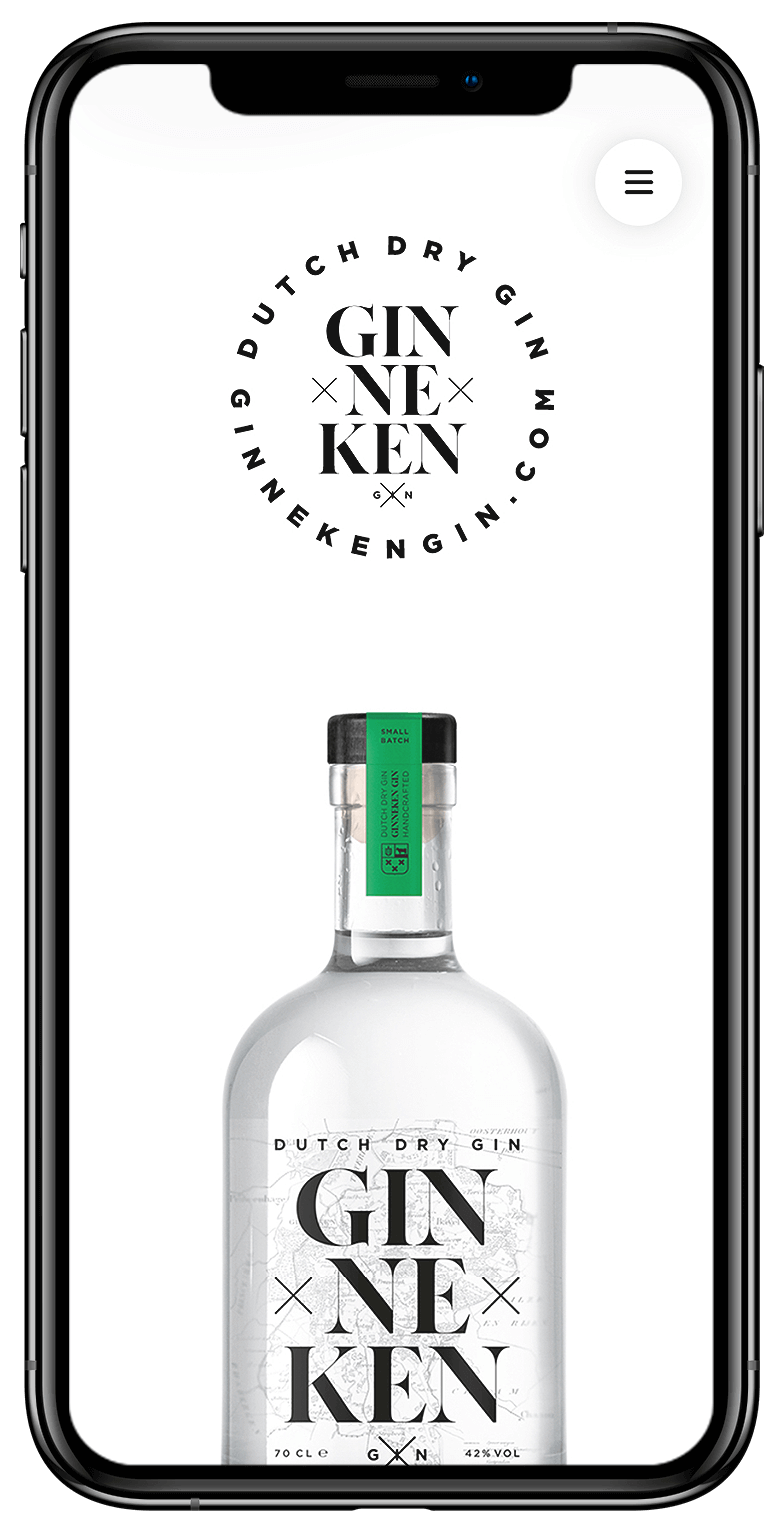 Op een smartphone verschijnt de website van Ginneken Gin, met daarop een fles met een uniek groen zegel.